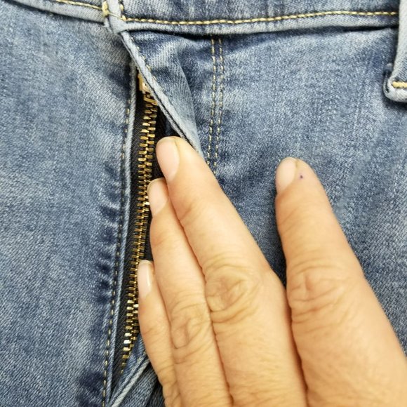 Levis Jeans Womens 32 720 Medium Wash Stretch High Rise Distressed Super Skinny - Picture 4 of 16